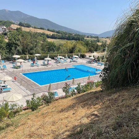 Il Pozzo Country House Collescipoli Bagian luar foto