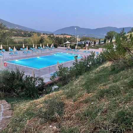 Il Pozzo Country House Collescipoli Bagian luar foto