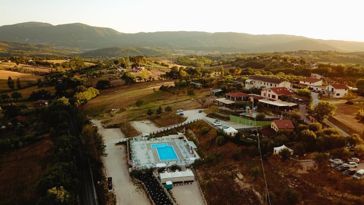 Il Pozzo Country House Collescipoli Bagian luar foto