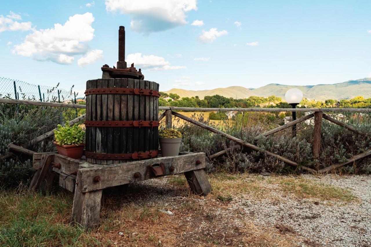 Il Pozzo Country House Collescipoli Bagian luar foto